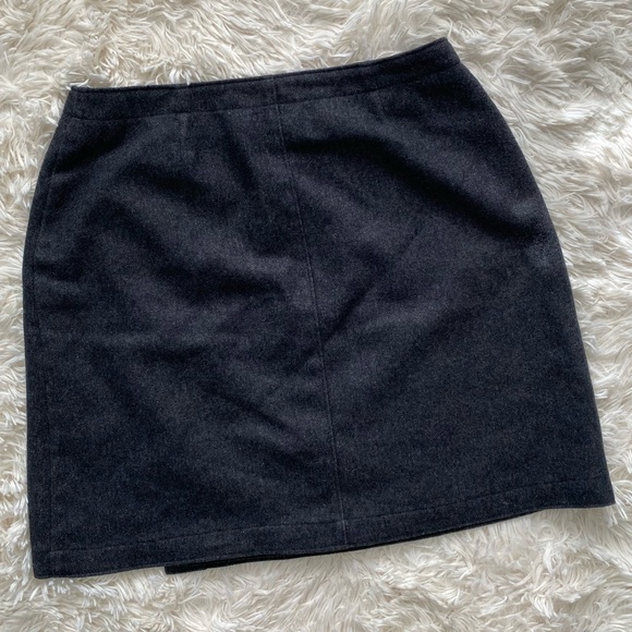 Gap Front Wrap Wool Skirt, size 4 - Picture 6 of 6